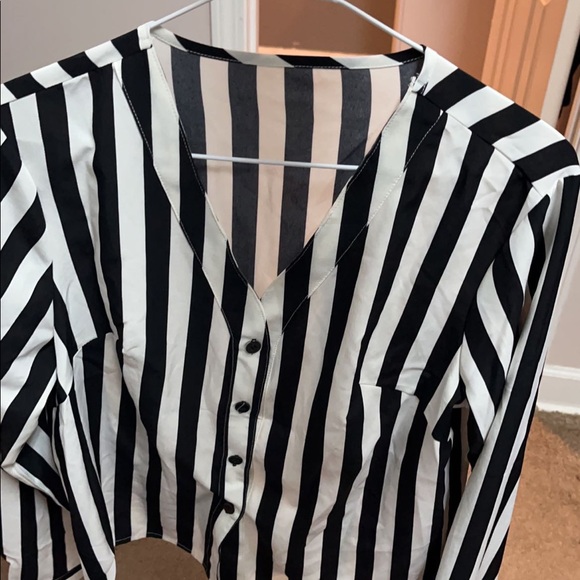 Office attire - Picture 9 of 10